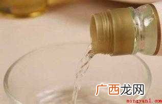鞋带被孔染黑了怎么洗