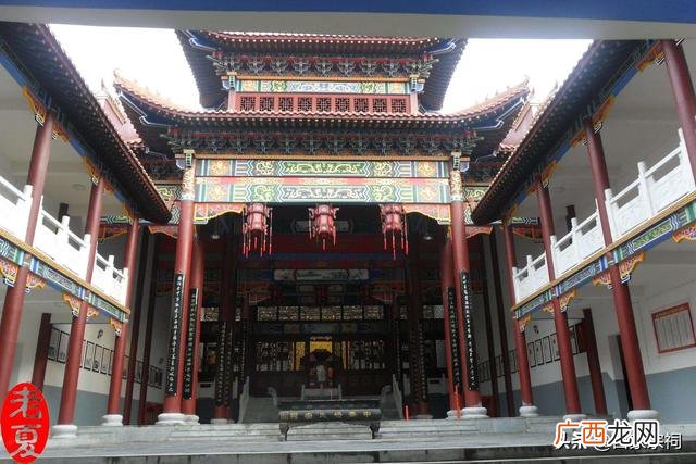 祠堂是做什么的,家族祠堂的含义与作用？
