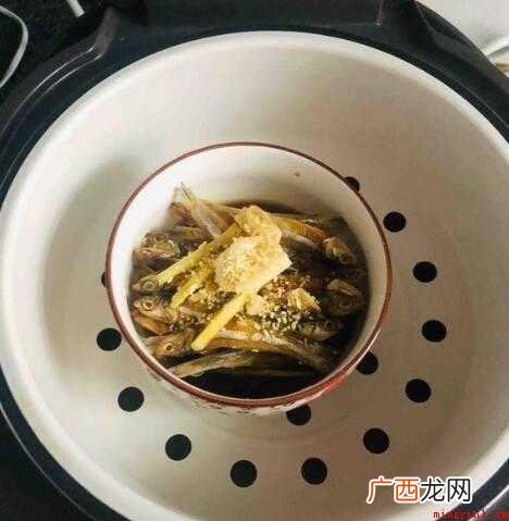 晒干的小咸鱼怎么做好吃
