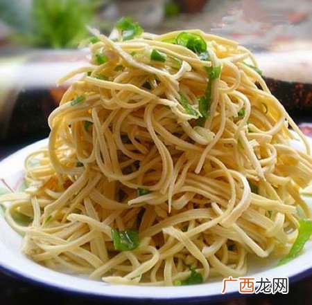 凉拌百叶丝怎么做好吃,凉拌百叶豆腐的做法？