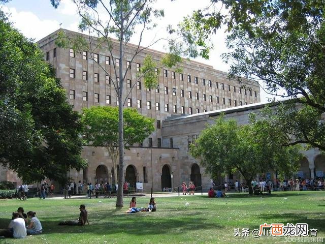 民办本科是什么意思,民办本科与公办本科有什么区别？