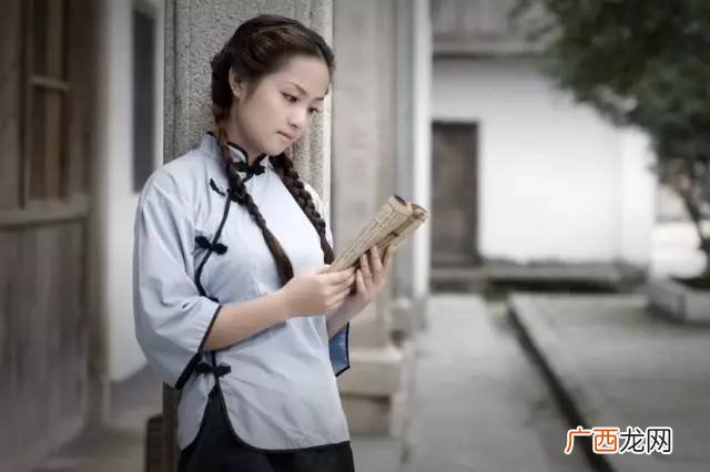 民国时期女学生校服的款式叫什么,民国时期服装品牌？