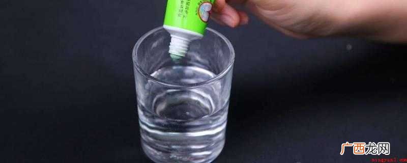 雪碧加什么可以清洁油污