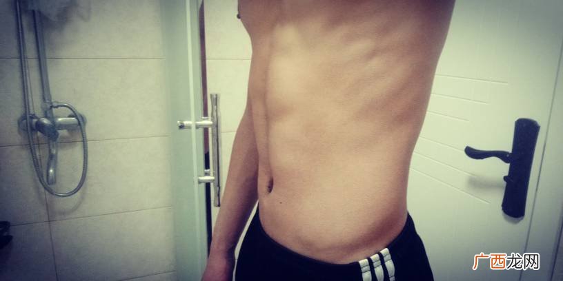 赘肉是什么意思,健硕和魁梧的区别？