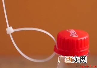 蚂蚁庄园装可乐等饮料的塑料瓶的瓶盖里为什么都有个小胶垫