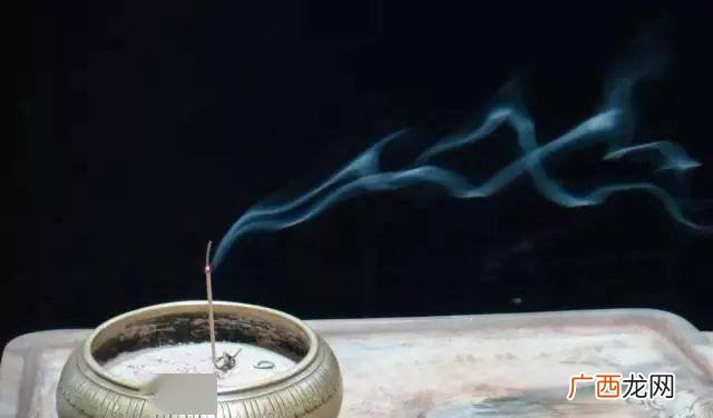 香灰怎么处理,香灰满了多久清理？
