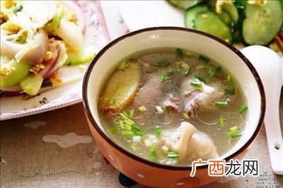 如何炖猪蹄,家常炖猪蹄最简单？