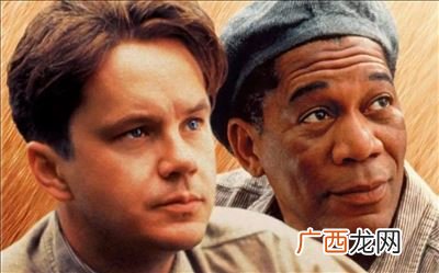 肖申克的救赎讲的什么故事,肖申克的救赎简短概括？