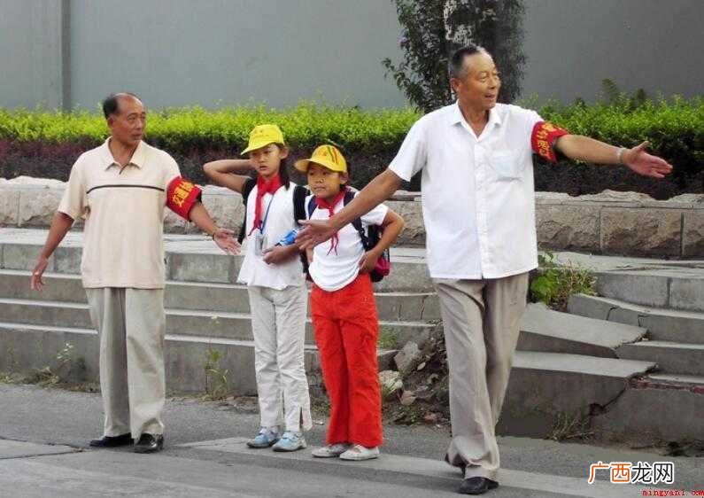 助人为乐的句子有哪些