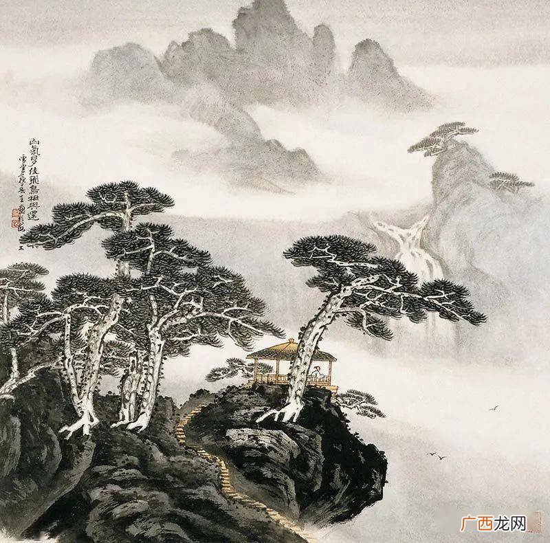 山气日夕佳的下一句是什么,飞鸟相与还相与的意思？