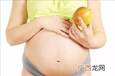 怀孕多久胎儿会动,我怀孕七个月了每天孩子都会动正常吗？