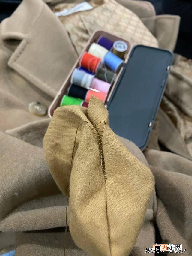 衣服破洞缝补小妙招,衣服破了一个小洞怎么办？