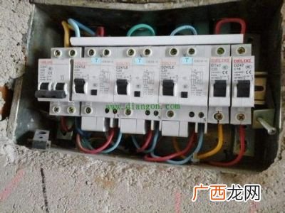 电工为什么不愿意装漏电保护,室内漏电不跳室外总闸是什么原因？