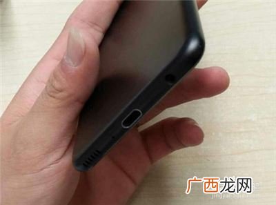 手机充电口坏了怎么办,手机充电接口处坏了怎么办一般手机店都有修吗？