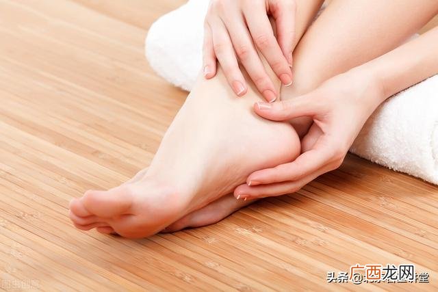 手脚发麻是怎么回事,经常手脚麻木是什么回事？