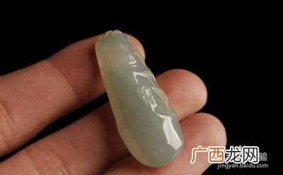 怎么鉴定玉的真假,玉石的真假怎么鉴定，最简单的方法？