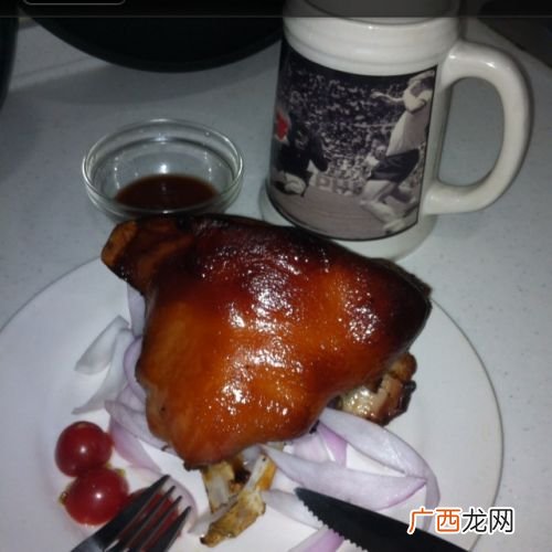 德国猪手的做法,香酥德蹄做法？