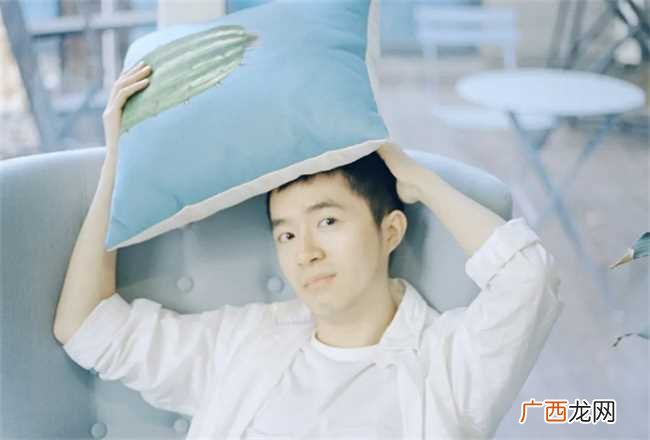 什么命单眼皮的男人是天生的富贵命 单眼皮的男人都是什么命