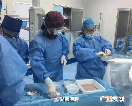 镜面人有什么危害,镜子无铅好处？