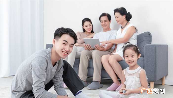 梦见婆婆家一家人不说话 梦见婆婆家一家人不说话是什么意思