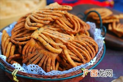 馓子的做法,炸馓子的做法和配方？
