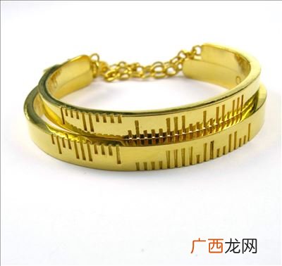 黄金手镯的寓意和象征,金手镯两个环跟三个环的哪个好看？
