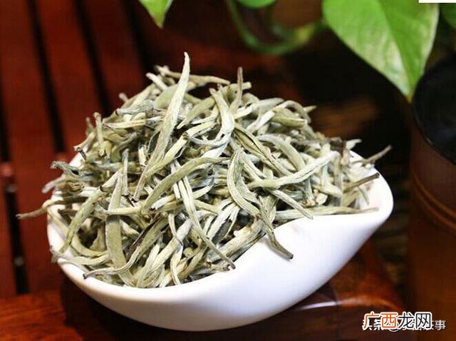 白茶为什么叫白茶,白茶是白色的吗?为什么要叫白茶啊?