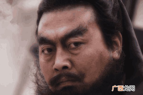 历史上张飞的真实死因是什么,关羽张飞寿终时各多少岁？