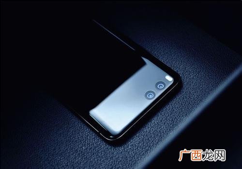 手机越充电电量越少怎么回事,手机电量充满电1秒下降到1%,在充永远是1%是怎么回事?