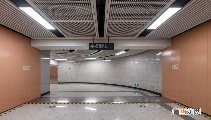 梦见走地道找到出口是什么意思