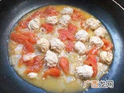 番茄肉丸汤的做法,番茄三鲜肉丸汤？