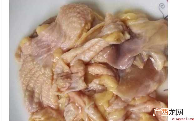鸡汤怎样炖才好喝而不油腻