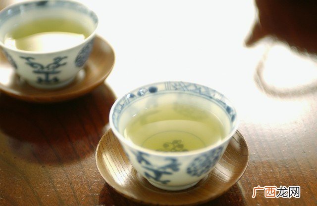 女生适合喝什么茶,18岁女孩喝什么茶好？