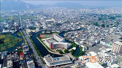 广东潮州彩塘,潮州市潮安县彩塘镇到揭阳市榕城区地都镇有多少公里？