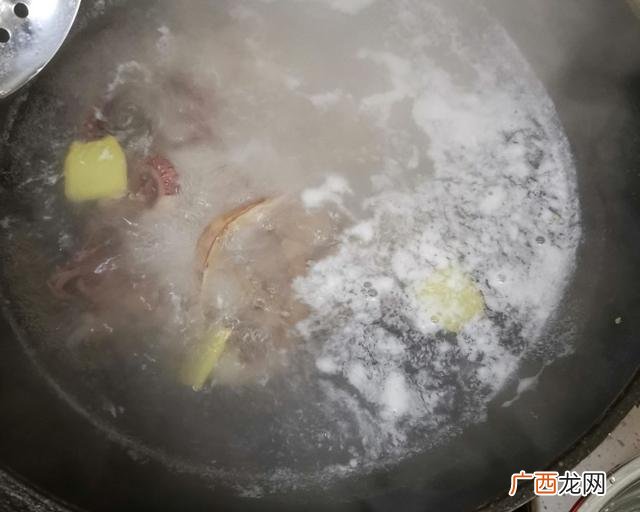 如何炒鱿鱼须,炒鱼须的家常做法？