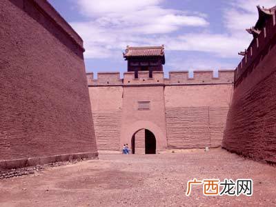 嘉峪关长城的历史沿革,长城的历史背景？
