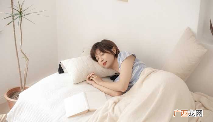 梦见前门牙掉了一颗什么意思