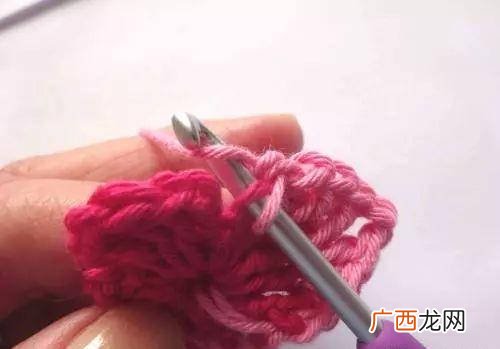 长短针怎么钩,苗家女包底的钩织方法？
