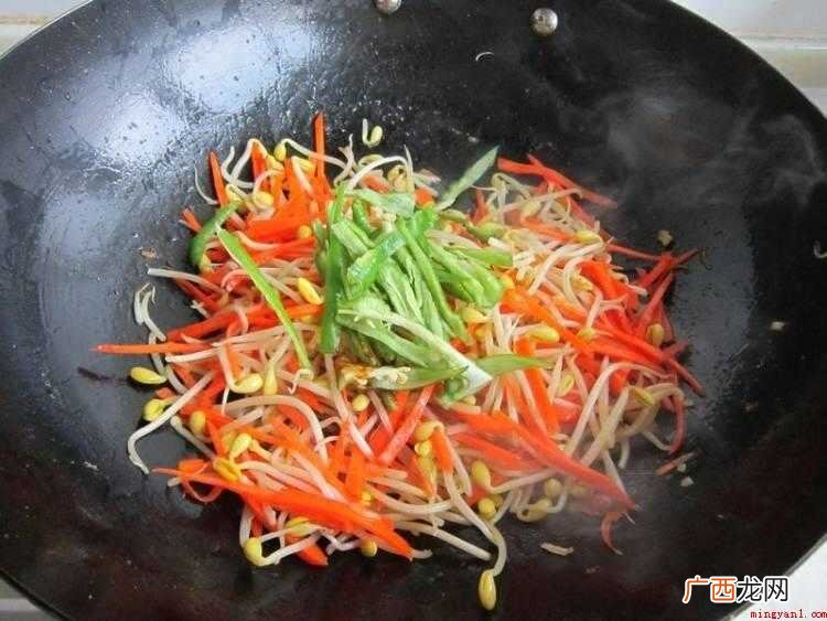 豆芽炒肉怎么做好吃