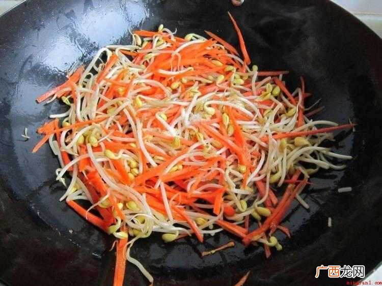 豆芽炒肉怎么做好吃