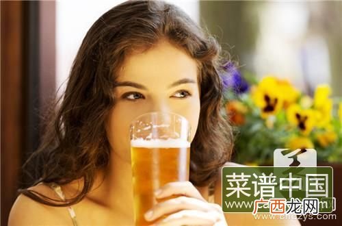 啤酒里面放味精会造成什么,啤酒加烟灰会怎样，啤酒加味精呢？