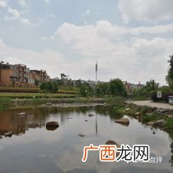 马龙县景点,丹景山的主要景点？