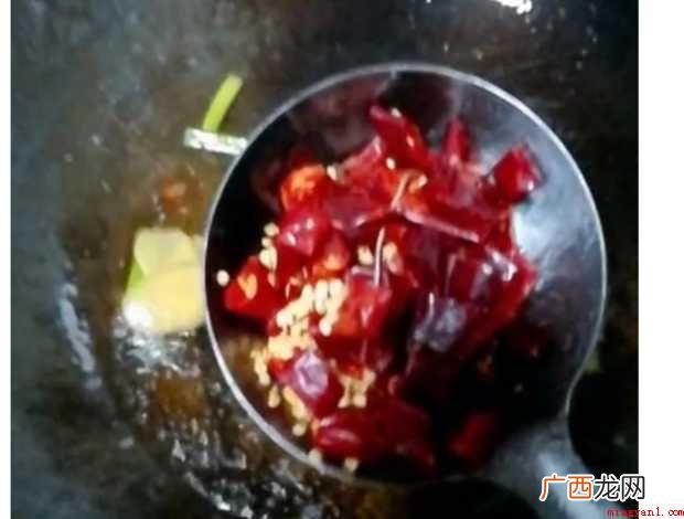 正宗手撕包菜怎样做