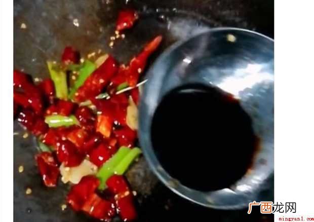 正宗手撕包菜怎样做