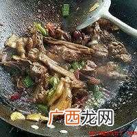 炒血鸭怎么炒好吃