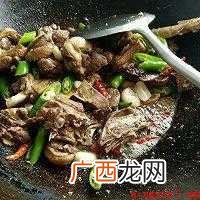 炒血鸭怎么炒好吃