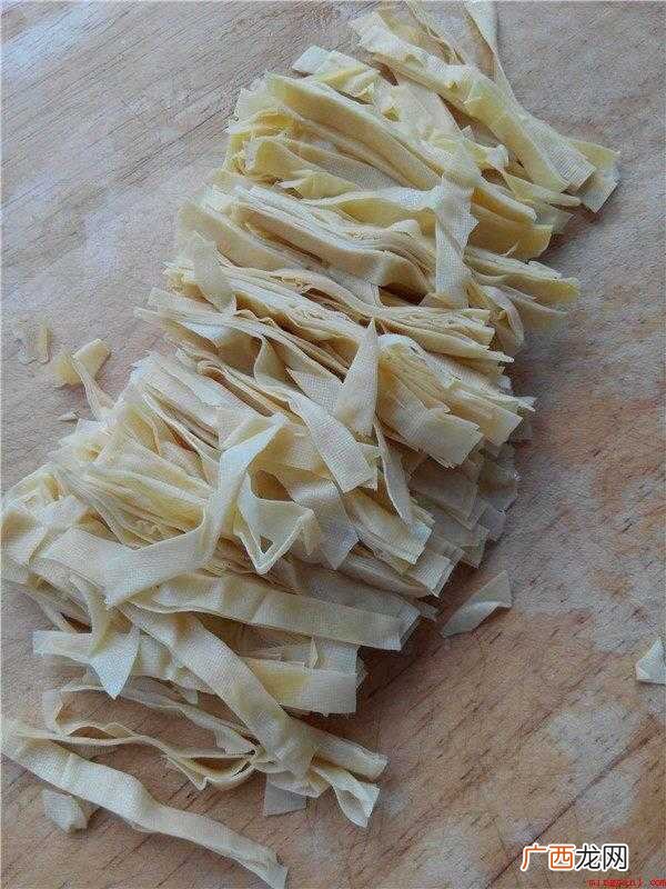 豆皮炒尖椒怎么做好吃