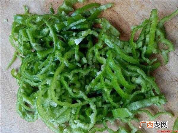 豆皮炒尖椒怎么做好吃