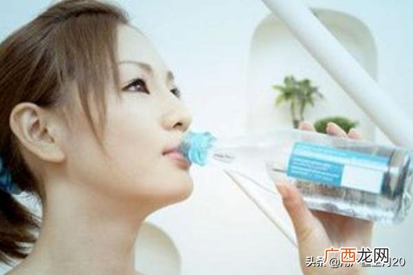 如何缓解牙疼,牙疼的厉害，怎么办呢？教你快速治牙疼？