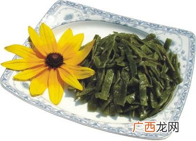 为什么长白头发,长白头发是什么原因造成的？